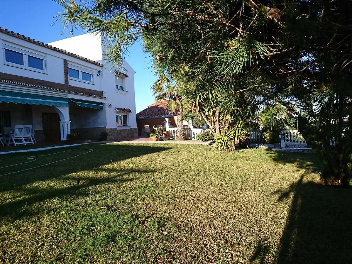 Chibuli Villa El Faro 0*,