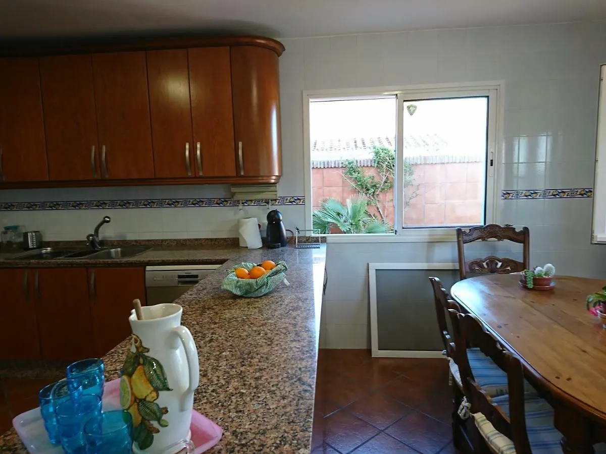 Chibuli Villa El Faro Feriehus